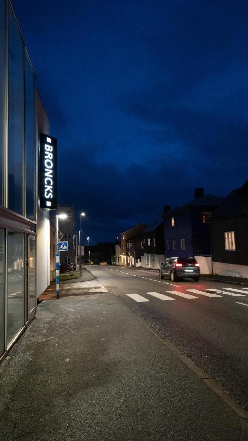 Broncks Apartment 5 - Modern 2-Bedroom In The Heart Of Torshavn Tórshavn Exterior foto